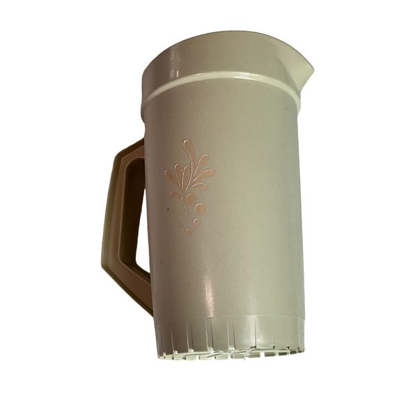 Vintage‎ Tupperware Ivory Plastic Pitcher with Push Button Lid - Picture 2 of 5